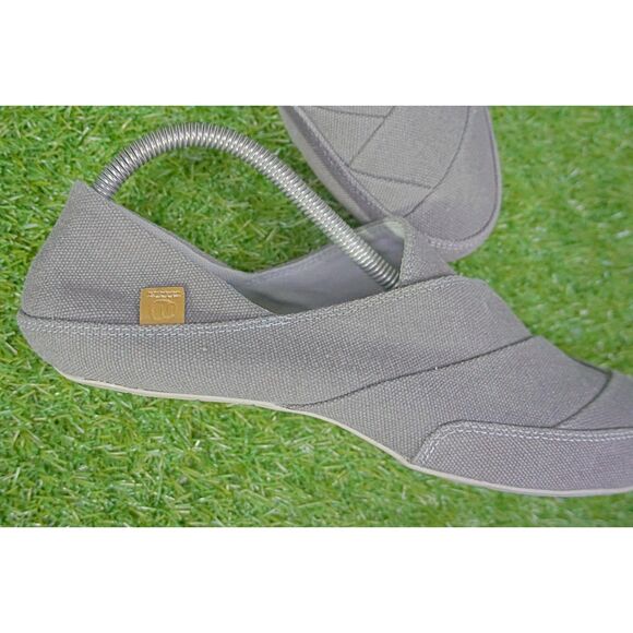 Merrell Gray Canvas Slip On Moccasins Style Shoes - Women's Size 8.5 - Picture 7 of 7